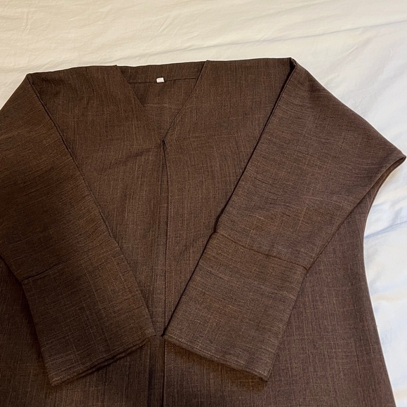 Dark brown linen abaya - Picture 4 of 7